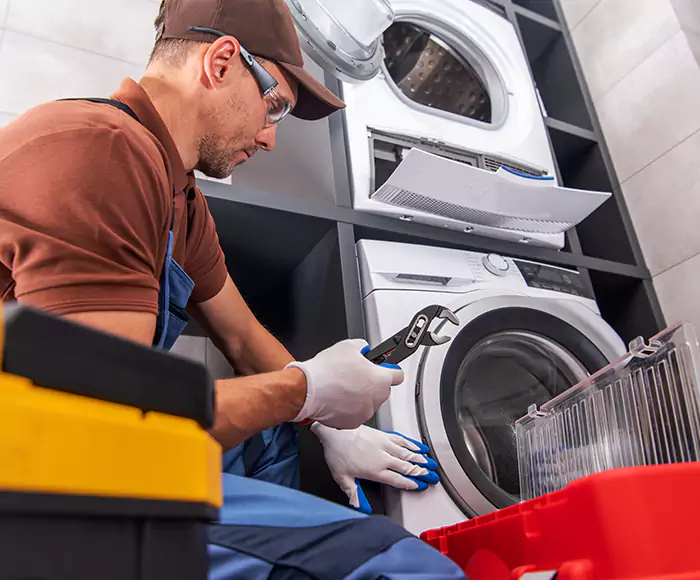 Trusted Summit Commercial Dryer Repair Company: Your Commercial Dryer Technician in Islip, NY