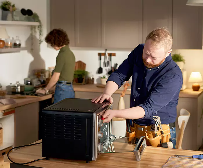 Top-Rated Oven Specialists: Your Certified Oven Repair Technician Crew in Islip, NY