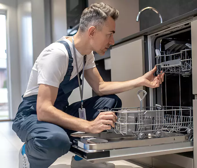 Why Islip Homeowners Pick Home Appliances for Every Dishwasher Breakdown?